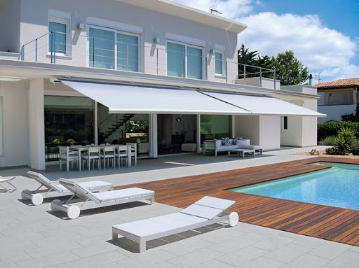Toldo Retráctil: La Solución Ideal para Tu Espacio Exterior