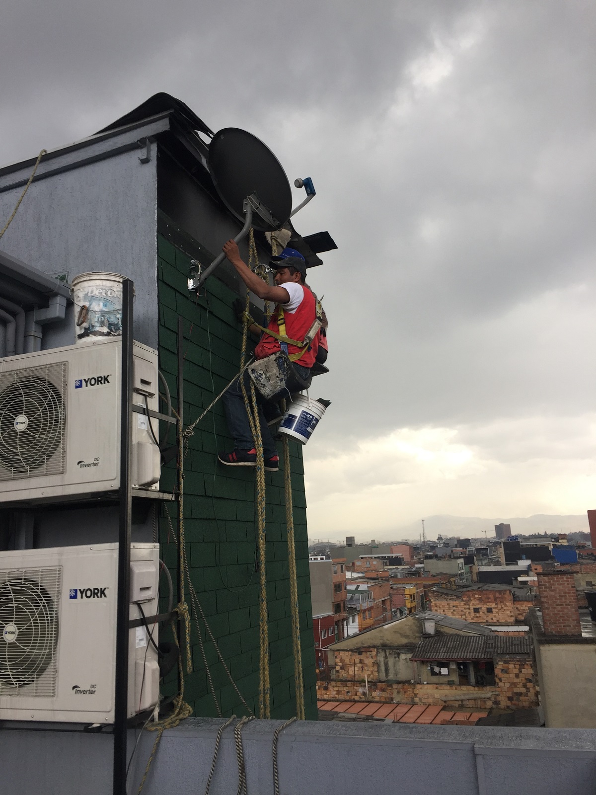 Cómo evitar la humedad en interiores con impermeabilización de fachadas
